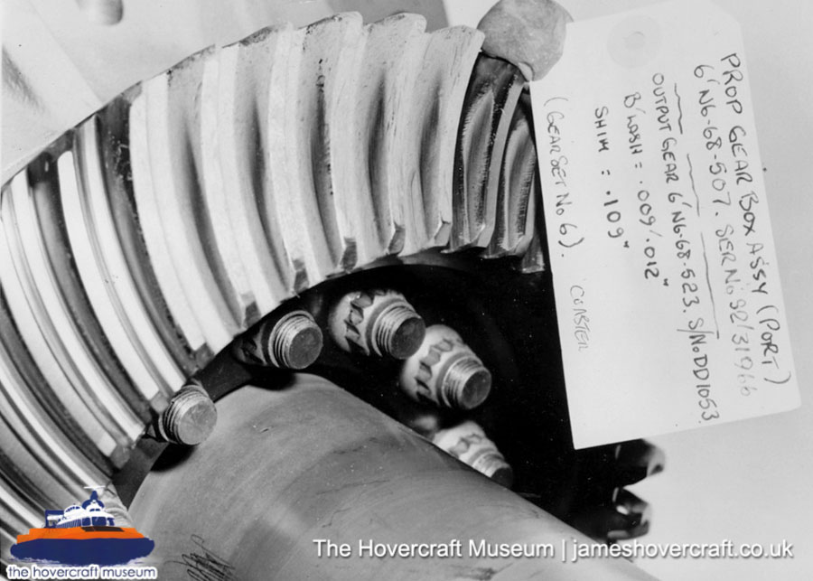 SRN6 close-up details - Driveshaft and gear (The Hovercraft Museum Trust).